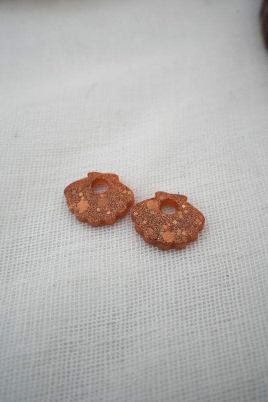 Petites pampilles coquillages oranges à paillettes