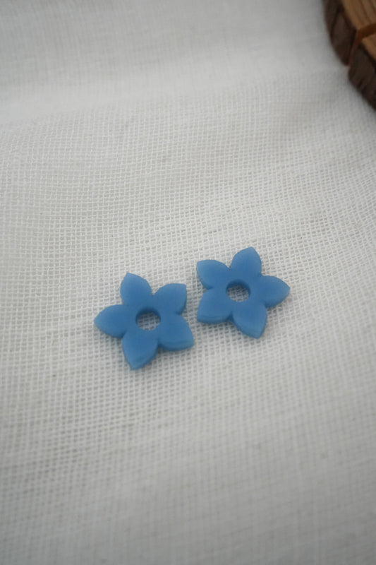 Petites pampilles fleurs bleues
