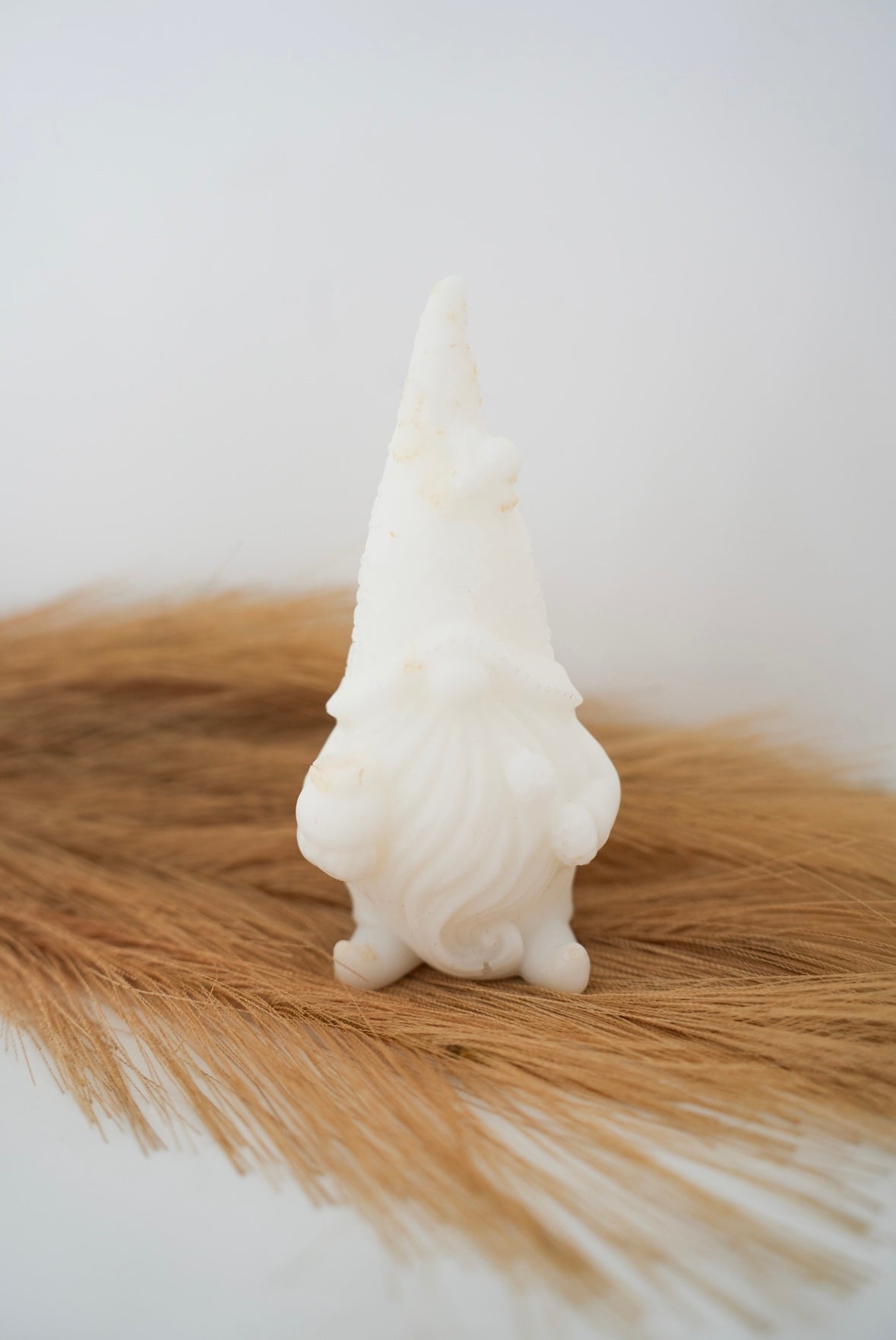 Gnome avec son peau de miel