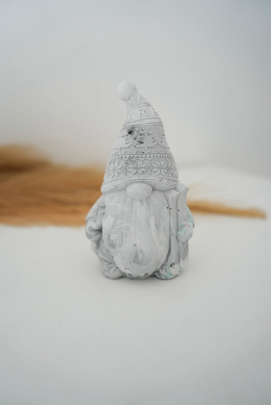 Gnome avec ses skis